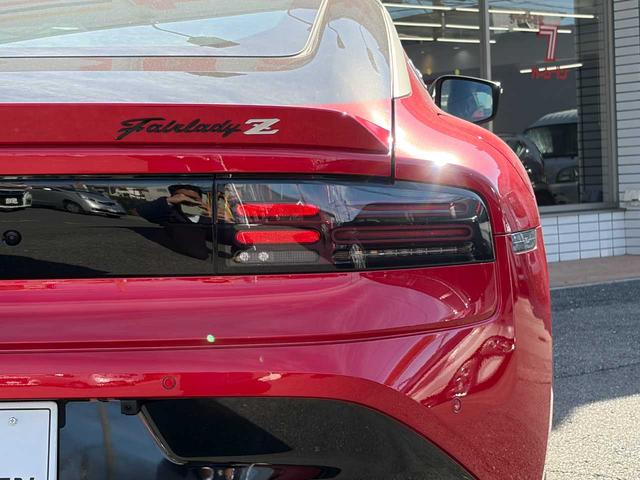 フェアレディＺ バージョンＳＴ　６ＭＴ　純正ナビ　ＢＯＳＥサウンドシステム　バックカメラ　ＥＴＣ２．０　レーダークルコン　シートヒーター　ＢＳＷ　純正１９インチＡＷ　セキュリティ＆セーフティパック　ベーシックパックプラス（54枚目）