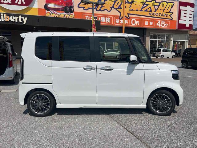 Ｎ－ＢＯＸカスタム ターボ　マルチビューカメラ　両側電動スライドドア　クリアランスソナー　オートクルーズコントロール　レーンアシスト　オートライト　スマートキー　電動格納ミラー　ＣＶＴ　ＥＳＣ　チップアップシート　アルミホイール（17枚目）