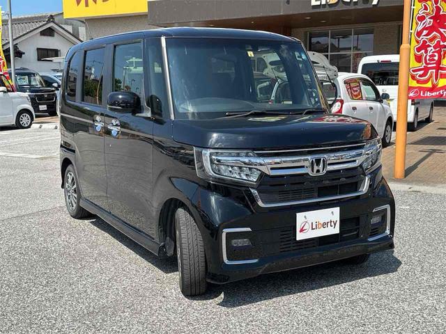 Ｎ－ＢＯＸカスタム Ｌ　バックカメラ　両側スライド・片側電動　ナビ　ＴＶ　レーンアシスト　衝突被害軽減システム　オートライト　スマートキー　アイドリングストップ　電動格納ミラー　シートヒーター　ＣＶＴ　アルミホイール（16枚目）