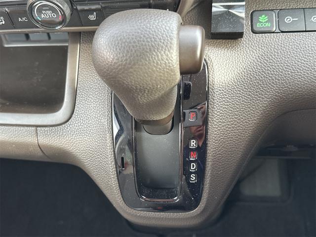 Ｎ－ＢＯＸ Ｌ　ドライブレコーダー　ＥＴＣ　バックカメラ　両側スライド・片側電動　クリアランスソナー　オートクルーズコントロール　レーンアシスト　衝突被害軽減システム　オートライト　スマートキー　アイドリングストップ（10枚目）