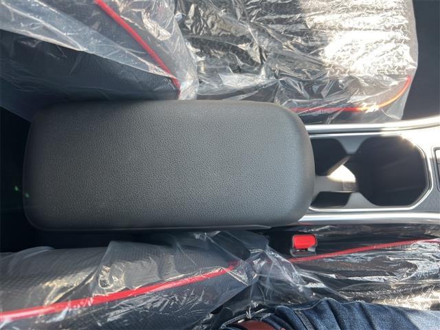ライズ ＨＹＢＲＩＤ　Ｚ　登録済未使用車　禁煙車　衝突軽減Ｂ　純正９インチディスプレイ　Ｂｌｕｅｔｏｏｔｈ対応　Ｂカメラ　アダプティブクルーズコントロール　電子パーキング　ＬＥＤヘッドライト　スマートキー　純正アルミホイール（36枚目）