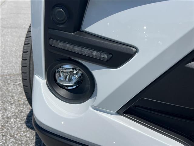 ライズ ＨＹＢＲＩＤ　Ｚ　登録済未使用車　禁煙車　衝突軽減Ｂ　純正９インチディスプレイ　Ｂｌｕｅｔｏｏｔｈ対応　Ｂカメラ　アダプティブクルーズコントロール　電子パーキング　ＬＥＤヘッドライト　スマートキー　純正アルミホイール（41枚目）