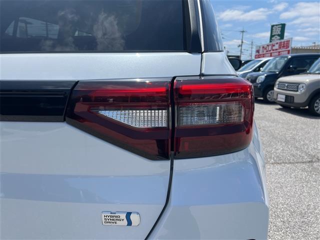 ライズ ＨＹＢＲＩＤ　Ｚ　登録済未使用車　禁煙車　衝突軽減Ｂ　純正９インチディスプレイ　Ｂｌｕｅｔｏｏｔｈ対応　Ｂカメラ　アダプティブクルーズコントロール　電子パーキング　ＬＥＤヘッドライト　スマートキー　純正アルミホイール（50枚目）