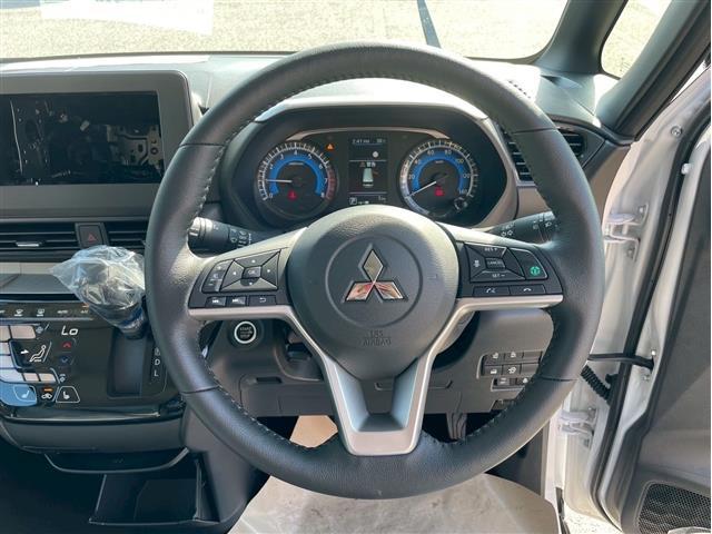 デリカミニ Ｇ　プレミアム　届出済未使用車　禁煙車　衝突軽減Ｂ　マイパイロット　全周囲カメラ　アダプティブクルーズコントロール　両側自動ドア　ＬＥＤヘッドライト　スマートキー　アイドリングストップ　純正アルミホイール（6枚目）