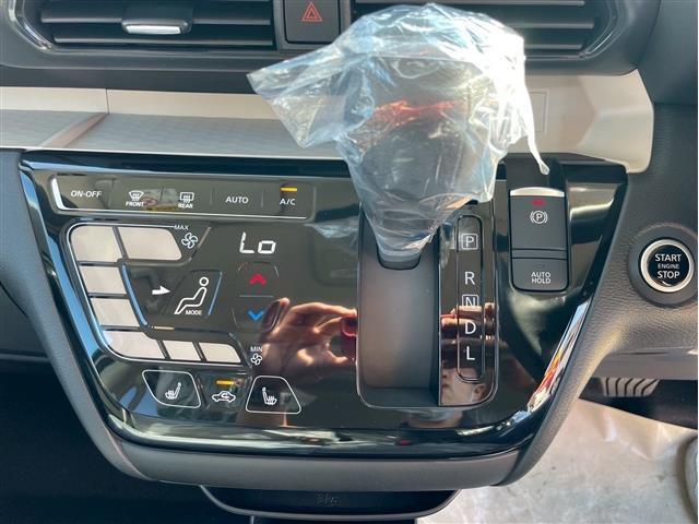 デリカミニ Ｇ　プレミアム　届出済未使用車　禁煙車　衝突軽減Ｂ　マイパイロット　全周囲カメラ　アダプティブクルーズコントロール　両側自動ドア　ＬＥＤヘッドライト　スマートキー　アイドリングストップ　純正アルミホイール（7枚目）