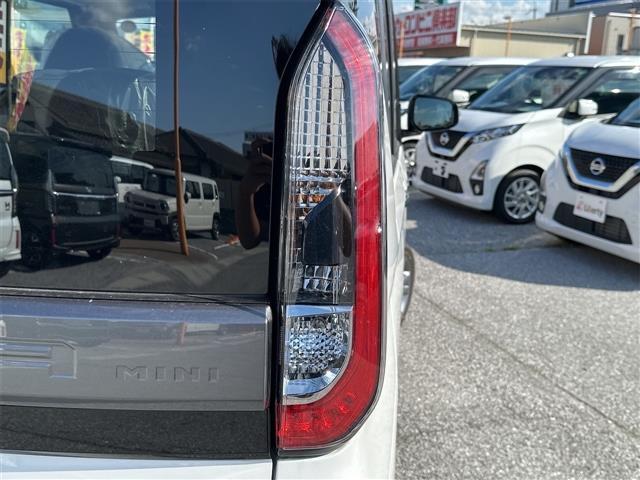 デリカミニ Ｇ　プレミアム　届出済未使用車　禁煙車　衝突軽減Ｂ　マイパイロット　全周囲カメラ　アダプティブクルーズコントロール　両側自動ドア　ＬＥＤヘッドライト　スマートキー　アイドリングストップ　純正アルミホイール（32枚目）