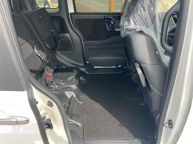 HONDA N-BOX CUSTOM L TURBO