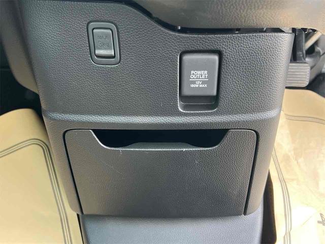 HONDA N-BOX CUSTOM L TURBO