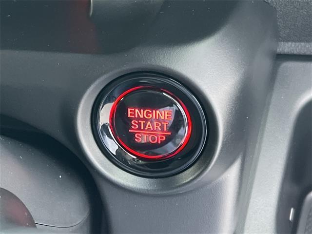 Ｎ－ＢＯＸカスタム ベースグレード　届出済未使用車　禁煙車　ＨｏｎｄａＳＥＮＳＩＮＧ　アダプティブクルーズコントロール　電子パーキング　ＬＥＤヘッドライト　フォグライト　スマートキー　プッシュスタート　アイドリングストップ　純正アルミ（10枚目）