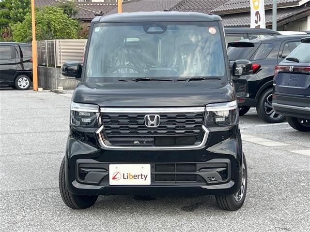 Ｎ－ＢＯＸカスタム ベースグレード　届出済未使用車　禁煙車　ＨｏｎｄａＳＥＮＳＩＮＧ　アダプティブクルーズコントロール　電子パーキング　ＬＥＤヘッドライト　フォグライト　スマートキー　プッシュスタート　アイドリングストップ　純正アルミ（16枚目）