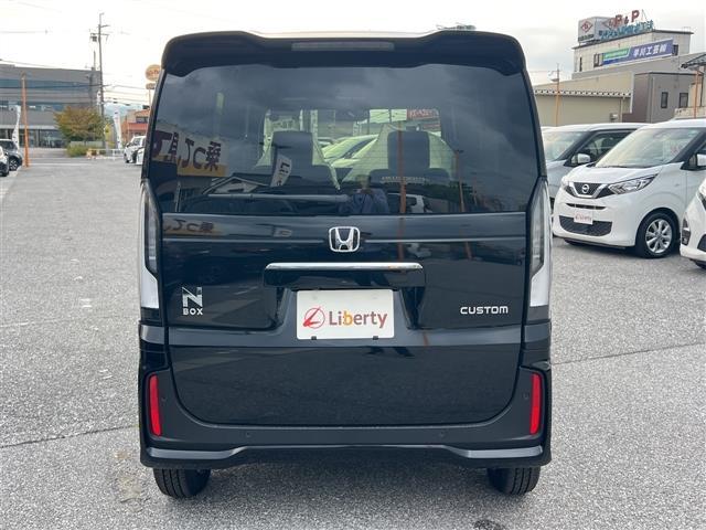 Ｎ－ＢＯＸカスタム ベースグレード　届出済未使用車　禁煙車　ＨｏｎｄａＳＥＮＳＩＮＧ　アダプティブクルーズコントロール　電子パーキング　ＬＥＤヘッドライト　フォグライト　スマートキー　プッシュスタート　アイドリングストップ　純正アルミ（20枚目）