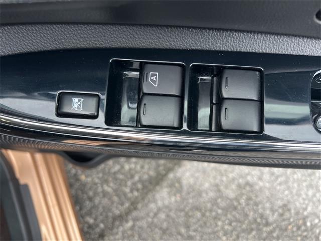 デイズルークス ハイウェイスター　Ｇターボ　衝突軽減Ｂ　純正ナビ　ＴＶ　Ｂｌｕｅｔｏｏｔｈ対応　両側自動ドア　クルーズコントロール　ＨＩＤヘッドライト　フォグライト　スマートキー　プッシュスタート　アイドリングストップ　革巻きステアリング（41枚目）