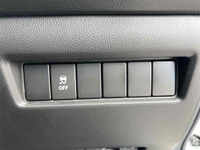 スイフトスポーツ ベースグレード　ＥＴＣ　ナビ　ＴＶ　オートクルーズコントロール　アルミホイール　ＬＥＤヘッドランプ　スマートキー　電動格納ミラー　シートヒーター　ＭＴ　盗難防止システム　衝突安全ボディ　ＡＢＳ　ＥＳＣ　ＣＤ　ＵＳＢ（12枚目）
