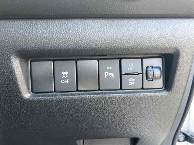 スイフト XG ETC クリアランスソナー オートクルーズコントロール レーンアシスト 衝突被害軽減システム スマートキー 電動格納ミラー シートヒーター CVT 盗難防止システム 衝突安全ボディ ABS ESC(13枚目)