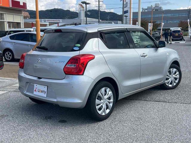 スイフト XG ETC クリアランスソナー オートクルーズコントロール レーンアシスト 衝突被害軽減システム スマートキー 電動格納ミラー シートヒーター CVT 盗難防止システム 衝突安全ボディ ABS ESC(17枚目)