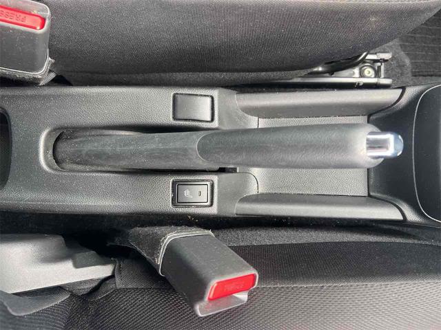 スイフト XG ETC クリアランスソナー オートクルーズコントロール レーンアシスト 衝突被害軽減システム スマートキー 電動格納ミラー シートヒーター CVT 盗難防止システム 衝突安全ボディ ABS ESC(38枚目)