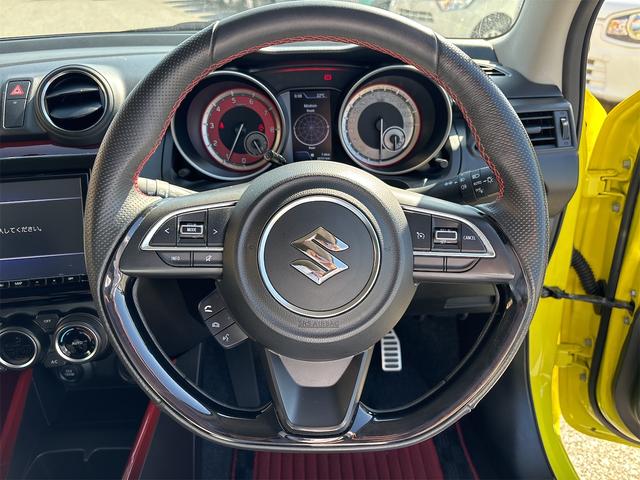 スイフトスポーツ ベースグレード　クリアランスソナー　オートクルーズコントロール　レーンアシスト　衝突被害軽減システム　アルミホイール　オートライト　ＬＥＤヘッドランプ　スマートキー　電動格納ミラー　シートヒーター（6枚目）