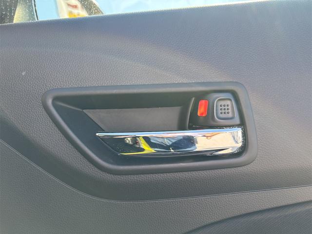 スイフトスポーツ ベースグレード　クリアランスソナー　オートクルーズコントロール　レーンアシスト　衝突被害軽減システム　アルミホイール　オートライト　ＬＥＤヘッドランプ　スマートキー　電動格納ミラー　シートヒーター（32枚目）