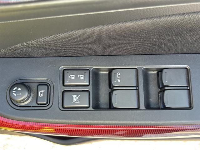 スイフトスポーツ ベースグレード　クリアランスソナー　オートクルーズコントロール　レーンアシスト　衝突被害軽減システム　アルミホイール　オートライト　ＬＥＤヘッドランプ　スマートキー　電動格納ミラー　シートヒーター（33枚目）