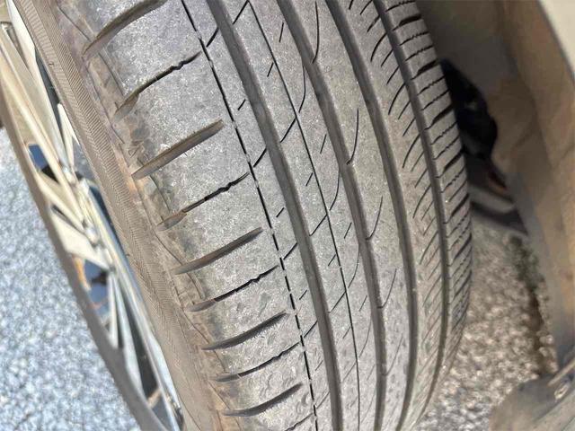 ライズ Ｚ　ＥＴＣ　全周囲カメラ　クリアランスソナー　オートクルーズコントロール　レーンアシスト　衝突被害軽減システム　ナビ　ＴＶ　オートライト　ＬＥＤヘッドランプ　アルミホイール　スマートキー（25枚目）