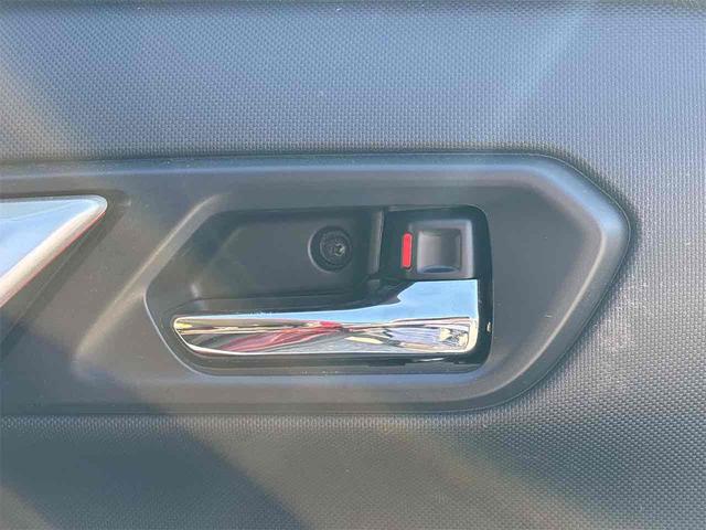 ライズ Ｚ　ＥＴＣ　全周囲カメラ　クリアランスソナー　オートクルーズコントロール　レーンアシスト　衝突被害軽減システム　ナビ　ＴＶ　オートライト　ＬＥＤヘッドランプ　アルミホイール　スマートキー（38枚目）