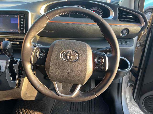 シエンタ Ｇ　ＥＴＣ　バックカメラ　ナビ　ＴＶ　レーンアシスト　衝突被害軽減システム　両側電動スライドドア　オートマチックハイビーム　スマートキー　アイドリングストップ　電動格納ミラー（6枚目）