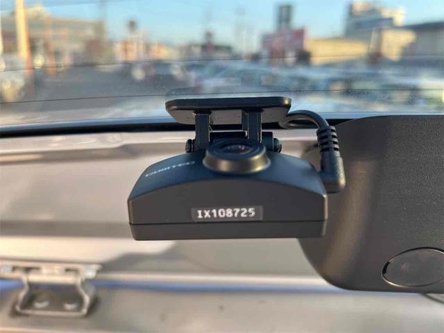 シエンタ Ｇ　ＥＴＣ　バックカメラ　ナビ　ＴＶ　レーンアシスト　衝突被害軽減システム　両側電動スライドドア　オートマチックハイビーム　スマートキー　アイドリングストップ　電動格納ミラー（33枚目）