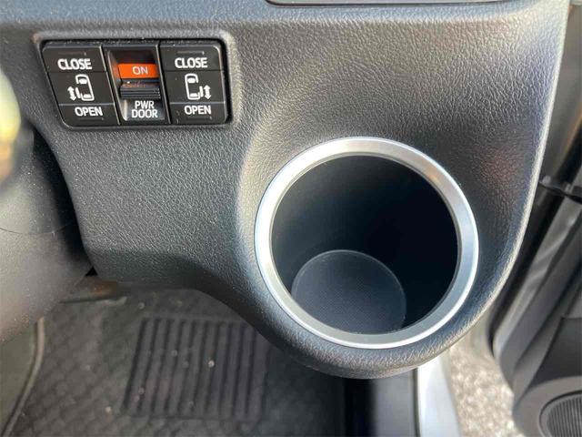 シエンタ Ｇ　ＥＴＣ　バックカメラ　ナビ　ＴＶ　レーンアシスト　衝突被害軽減システム　両側電動スライドドア　オートマチックハイビーム　スマートキー　アイドリングストップ　電動格納ミラー（41枚目）