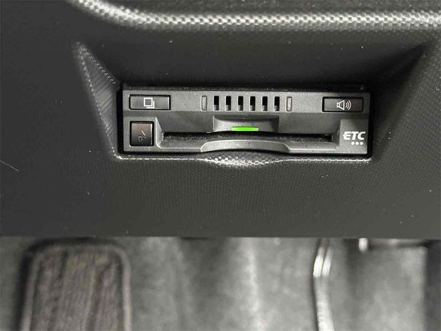 ライズ Ｚ　ディスプレイオーディオ　ＥＴＣ　全周囲カメラ　クリアランスソナー　オートクルーズコントロール　レーンアシスト　衝突被害軽減システム　ＴＶ　オートライト　ＬＥＤヘッドランプ　アルミホイール　スマートキー（7枚目）