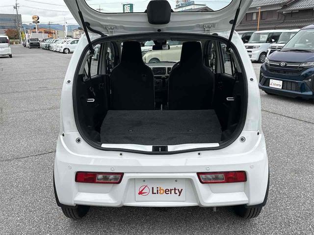 アルト L クリアランスソナー レーンアシスト 衝突被害軽減システム オートライト アイドリングストップ シートヒーター CVT ESC CD ミュージックプレイヤー接続可 エアコン(28枚目)