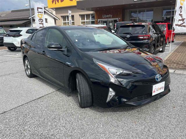 プリウス Sツーリングセレクション ETC クリアランスソナー レーンアシスト バックカメラ ナビ TV アルミホイール LEDヘッドランプ CVT スマートキー 電動格納ミラー 盗難防止システム 衝突安全ボディ(17枚目)