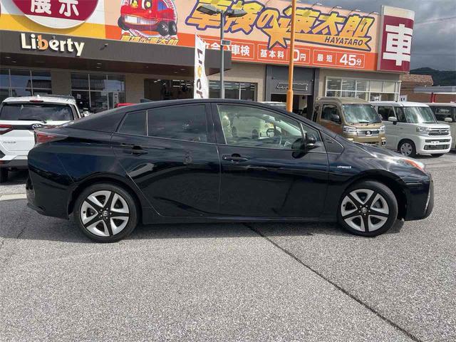 プリウス Sツーリングセレクション ETC クリアランスソナー レーンアシスト バックカメラ ナビ TV アルミホイール LEDヘッドランプ CVT スマートキー 電動格納ミラー 盗難防止システム 衝突安全ボディ(18枚目)