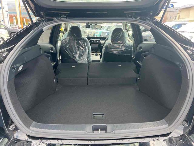 プリウス Sツーリングセレクション ETC クリアランスソナー レーンアシスト バックカメラ ナビ TV アルミホイール LEDヘッドランプ CVT スマートキー 電動格納ミラー 盗難防止システム 衝突安全ボディ(32枚目)