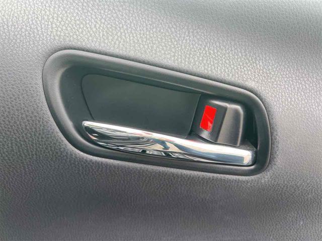プリウス Sツーリングセレクション ETC クリアランスソナー レーンアシスト バックカメラ ナビ TV アルミホイール LEDヘッドランプ CVT スマートキー 電動格納ミラー 盗難防止システム 衝突安全ボディ(38枚目)