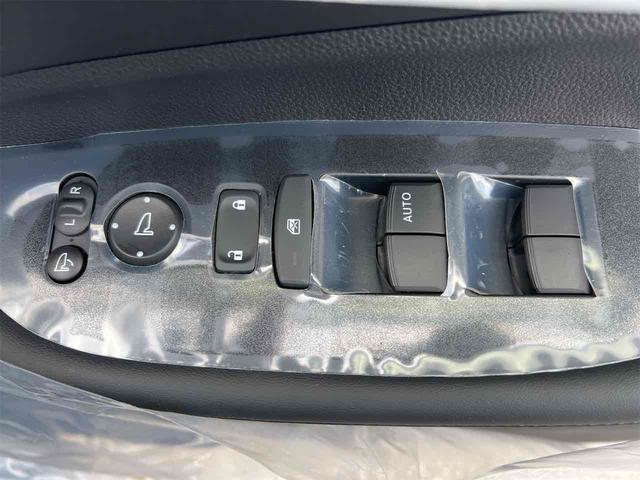 WR-V Z+ ブラックスタイル バックカメラ クリアランスソナー オートクルーズコントロール レーンアシスト 衝突被害軽減システム オートライト LEDヘッドランプ アルミホイール スマートキー 電動格納ミラー CVT(13枚目)