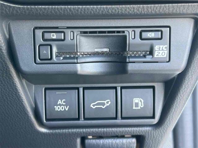 プリウス Z クリアランスソナー レーンアシスト オートクルーズコントロール パークアシスト 衝突被害軽減システム 全周囲カメラ アルミホイール オートマチックハイビーム LEDヘッドランプ CVT シートヒーター(6枚目)