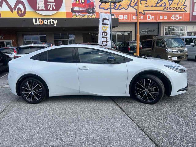 プリウス Z クリアランスソナー レーンアシスト オートクルーズコントロール パークアシスト 衝突被害軽減システム 全周囲カメラ アルミホイール オートマチックハイビーム LEDヘッドランプ CVT シートヒーター(17枚目)