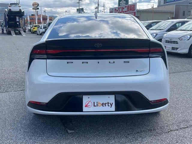 プリウス Z クリアランスソナー レーンアシスト オートクルーズコントロール パークアシスト 衝突被害軽減システム 全周囲カメラ アルミホイール オートマチックハイビーム LEDヘッドランプ CVT シートヒーター(19枚目)