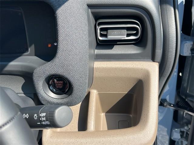 フリード エアー EX バックカメラ クリアランスソナー オートクルーズコントロール レーンアシスト 衝突被害軽減システム 両側電動スライドドア オートライト LEDヘッドランプ スマートキー 電動格納ミラー シートヒーター(41枚目)