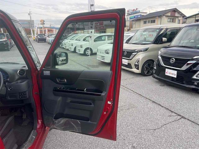 スペーシアカスタム ＸＳリミテッド　両側電動スライドドア　ナビ　ＴＶ　衝突被害軽減システム　オートライト　スマートキー　アイドリングストップ　電動格納ミラー　シートヒーター　ベンチシート　ＣＶＴ　ＥＳＣ　ＣＤ　ＵＳＢ　アルミホイール（36枚目）