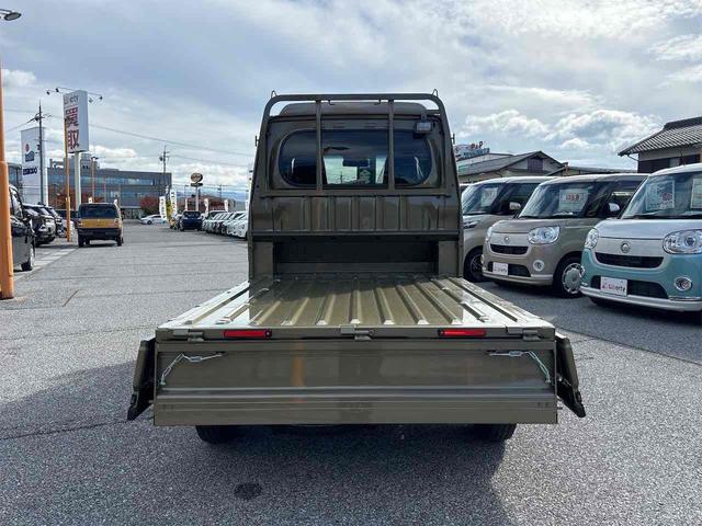 ハイゼットトラック ジャンボエクストラ 4WD CVT 衝突被害軽減システム クリアランスソナー スマートキー アイドリングストップ 電動格納ミラー オートライト ABS ESC エアコン パワーステアリング パワーウィンドウ(21枚目)