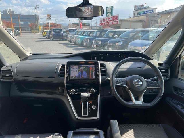 日産 セレナ 5枚目