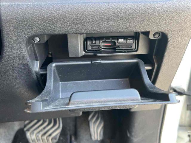 日産 セレナ 11枚目