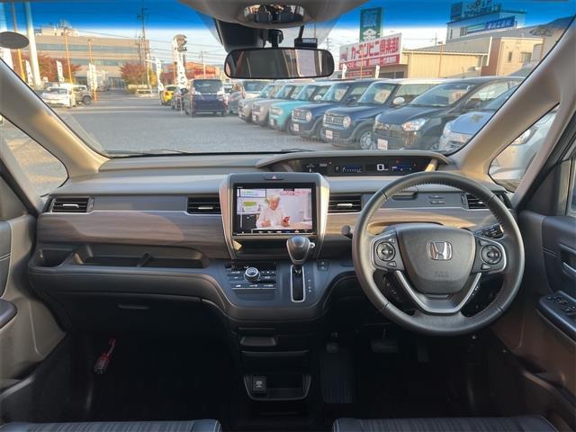 フリード G・ホンダセンシング ETC バックカメラ ナビ TV オートクルーズコントロール レーンアシスト 衝突被害軽減システム 両側電動スライドドア オートライト スマートキー アイドリングストップ(5枚目)