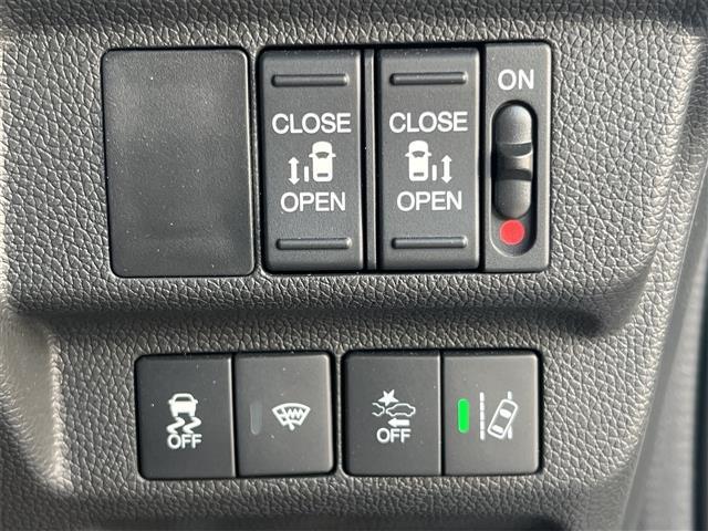 フリード G・ホンダセンシング ETC バックカメラ ナビ TV オートクルーズコントロール レーンアシスト 衝突被害軽減システム 両側電動スライドドア オートライト スマートキー アイドリングストップ(11枚目)