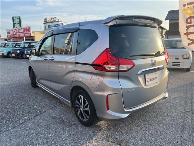 フリード G・ホンダセンシング ETC バックカメラ ナビ TV オートクルーズコントロール レーンアシスト 衝突被害軽減システム 両側電動スライドドア オートライト スマートキー アイドリングストップ(19枚目)