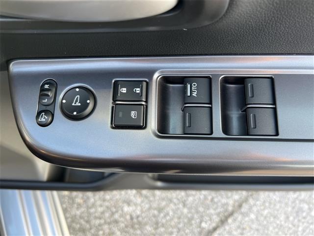 フリード G・ホンダセンシング ETC バックカメラ ナビ TV オートクルーズコントロール レーンアシスト 衝突被害軽減システム 両側電動スライドドア オートライト スマートキー アイドリングストップ(42枚目)