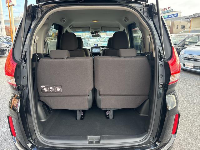 フリードハイブリッド ハイブリッド・Gホンダセンシング 衝突軽減B 純正9インチナビ Bluetooth対応 Bカメラ ビルドインETC 両側自動ドア アダプティブクルーズコントロール LEDヘッドライト スマートキー プッシュスタート 電動格納ミラー(23枚目)
