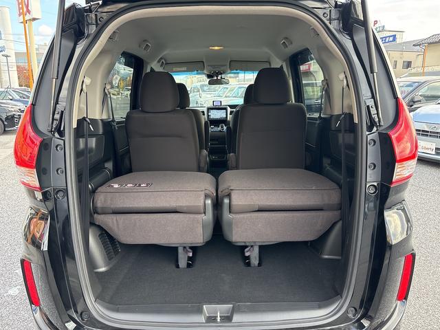 フリードハイブリッド ハイブリッド・Gホンダセンシング 衝突軽減B 純正9インチナビ Bluetooth対応 Bカメラ ビルドインETC 両側自動ドア アダプティブクルーズコントロール LEDヘッドライト スマートキー プッシュスタート 電動格納ミラー(31枚目)