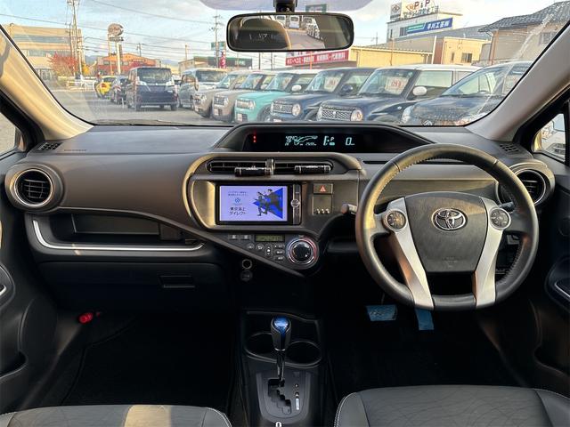 トヨタ アクア 5枚目